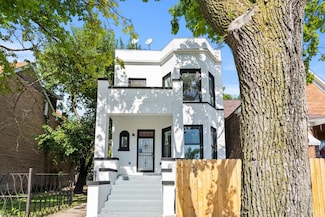 4336 W Gladys Ave, Chicago, IL 60624