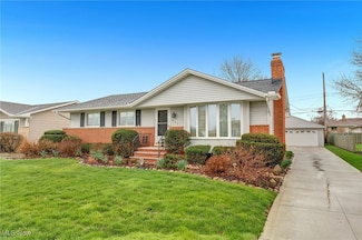 252 E Hillsdale Ave, Independence, OH 44131