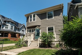 2824 N Murray Ave, Milwaukee, WI 53211