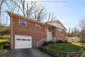 1532 Ravinia Rd, Charleston, WV 25314