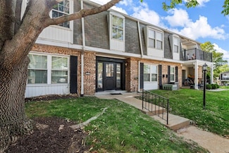 1677 Herault Place Unit H, Saint Louis, MO 63125