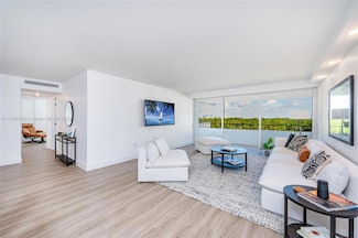 199 Ocean Lane Dr Unit 706, Key Biscayne, FL 33149