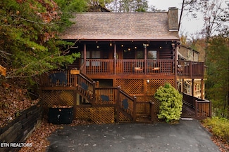 716 Golden Eagle Way, Pigeon Forge, TN 37863