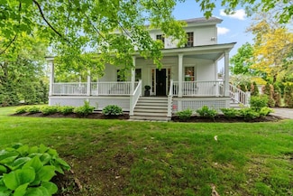 21 Shepards Ln, Manchester, VT 05255