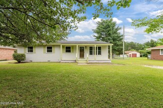 210 Glenburnie Dr, New Bern, NC 28560