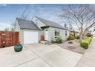 4555 SE 97th Ave, Portland, OR 97266