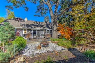 323 Warner Ave S, Willernie, MN 55090