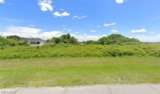 3050 Adcock Dr Unit 7, Labelle, FL 33935