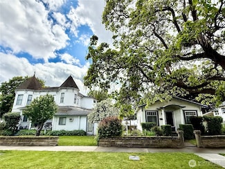 303 307 N 3rd St, Dayton, WA 99328