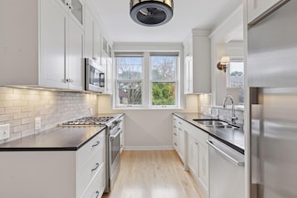 56 Arundel St Unit 10, Saint Paul, MN 55102