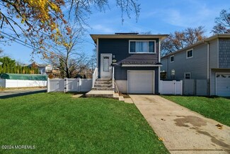 296 Beachwood Way, Keyport, NJ 07735