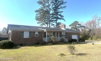 318 Gen Pettigrew Dr, Plymouth, NC 27962