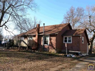 301 Highland Ave, Hoyt, KS 66440