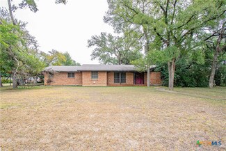1302 Shady Ln, Belton, TX 76513
