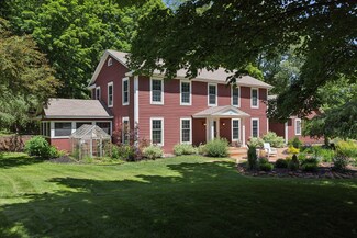 3925 Hillcrest Way, Wayzata, MN 55391