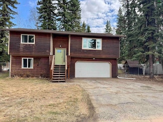 82 Pepperdine Dr, Fairbanks, AK 99709