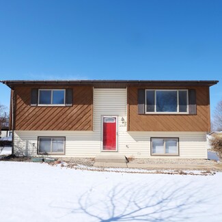 4703 15th Ave NW, Rochester, MN 55901