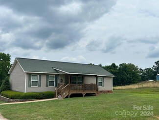 1827 Bob White Rd, Heath Springs, SC 29058