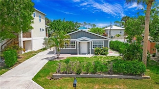 767 Glendale Ave, Naples, FL 34110
