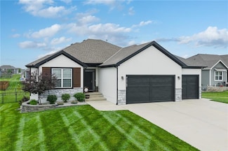 14168 Nicollete Ct, Basehor, KS 66007