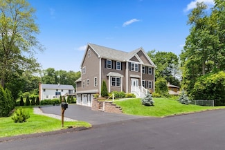 10 Carol Ave, Burlington, MA 01803