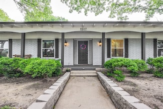 1507 Greenbrier Dr, Sherman, TX 75092