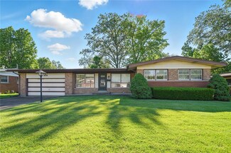 9724 Venice Dr, Saint Louis, MO 63136
