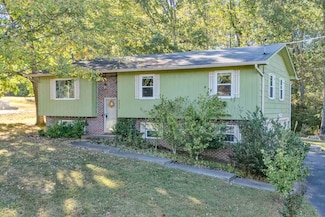 4675 Ridgeview Ave NW, Cleveland, TN 37312