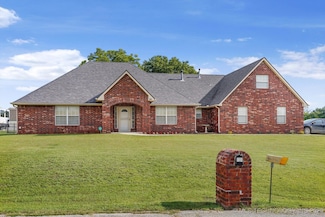 99 Eagle Dr, Sand Springs, OK 74063