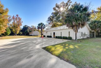 111 Shelly St, Bonneau, SC 29431