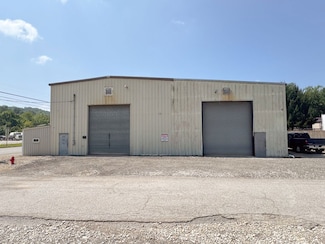 15 Market St, Ellenboro, WV 26337