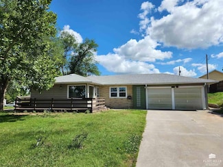 302 W 13th St, Concordia, KS 66901