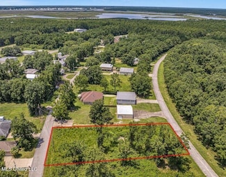 2376 Coelho Way, Diamondhead, MS 39525