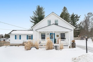 452 Stowell St NW, Comstock Park, MI 49321