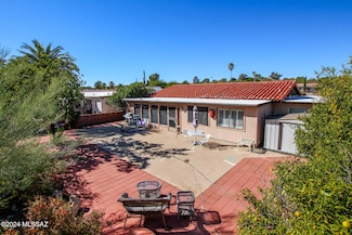 321 S Abrego Dr, Green Valley, AZ 85614