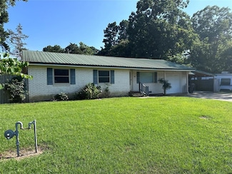 910 SE Jackson St, Idabel, OK 74745