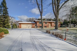 6604 S Oak Ln, Windsor, WI 53598