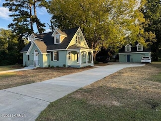 403 Main St, Bayboro, NC 28515