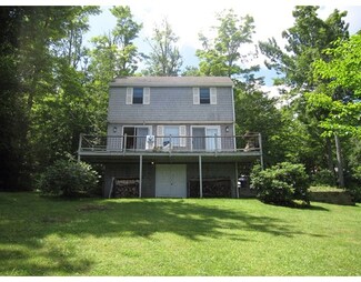 1 Clearwater Dr, Heath, MA 01346