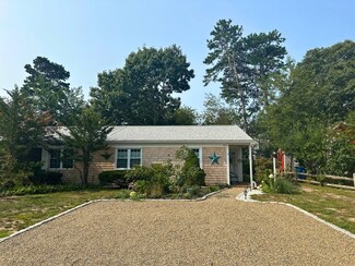 5 Katharyn Michael Rd Unit A, Yarmouth Port, MA 02675