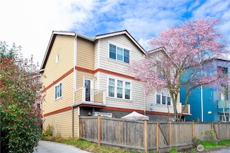 12026 33rd Ave NE Unit B, Seattle, WA 98125