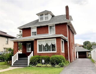 1314 Broadview Blvd, Natrona Heights, PA 15065