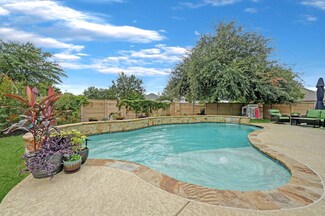 1100 Willowbrook Dr, Cedar Park, TX 78613
