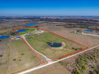 553 Jenkins Rd, Waxahachie, TX 75165