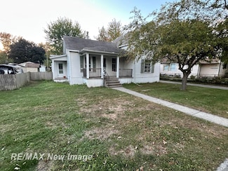 1827 Delaware St, Saginaw, MI 48602