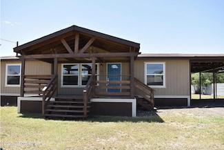 107 Grant St, Smyer, TX 79367