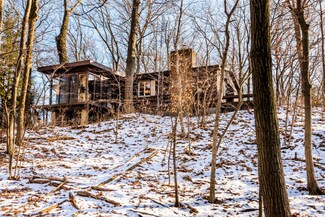 9279 Hillcrest Dr, Bridgman, MI 49106