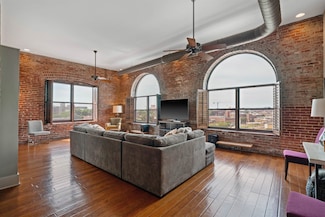 137 E G E Patterson Ave Unit 501, Memphis, TN 38103