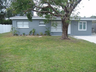 226 E Cornelius Cir, Sarasota, FL 34232