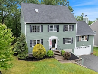 13 Towne Hill Rd, Haverhill, MA 01835